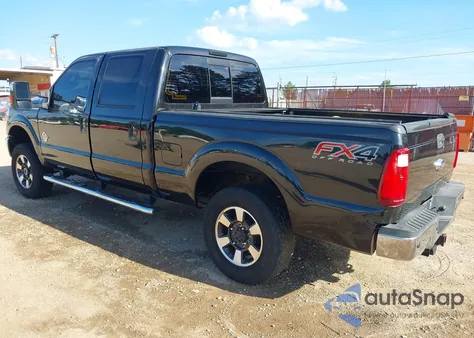 2014 Ford F-250 Lariat z USA, uszkodzony, nr VIN 1FT7W2BT3EEA65628